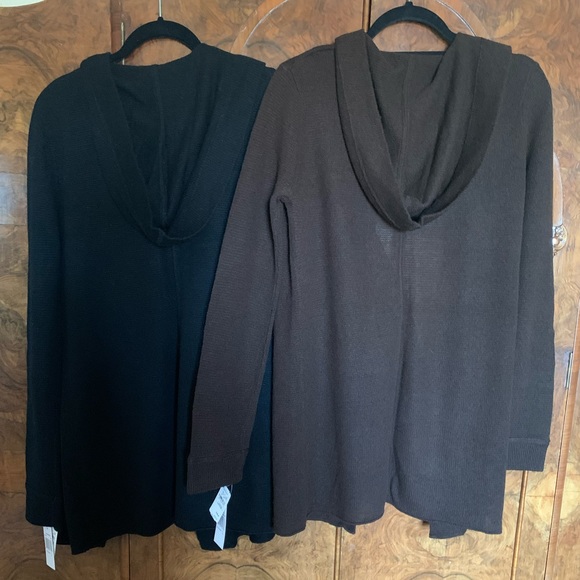 2 Neiman Marcus cashmere cardigans NWT - Picture 1 of 4